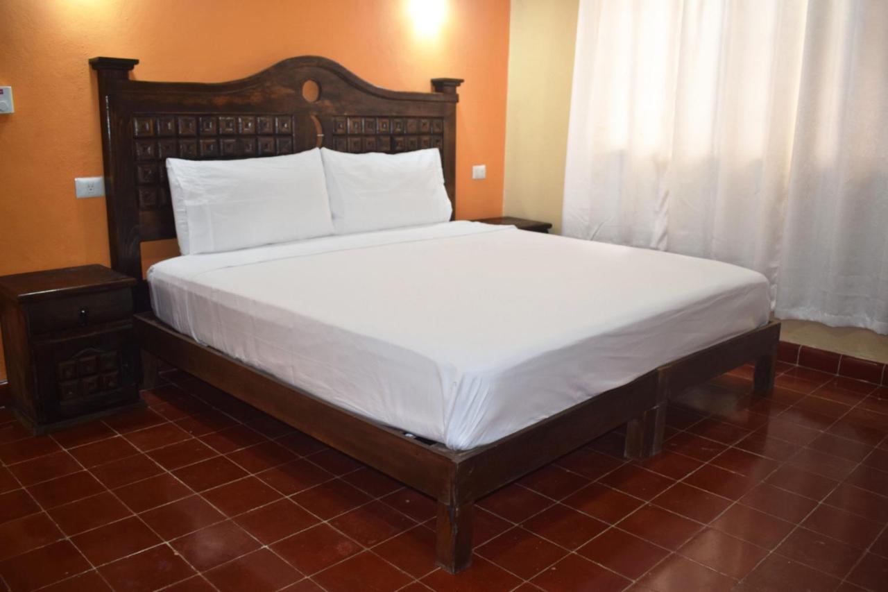 Hotel Casa Rico Валядолид Екстериор снимка