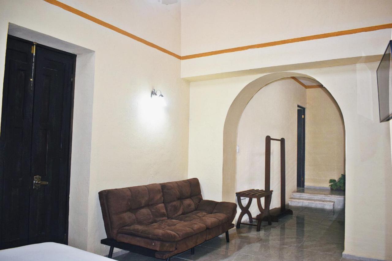 Hotel Casa Rico Валядолид Екстериор снимка