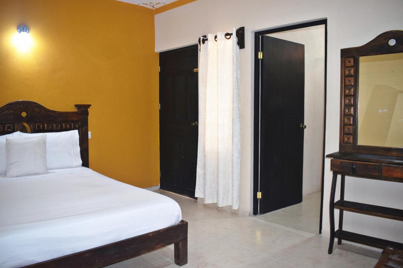 Hotel Casa Rico Валядолид Екстериор снимка