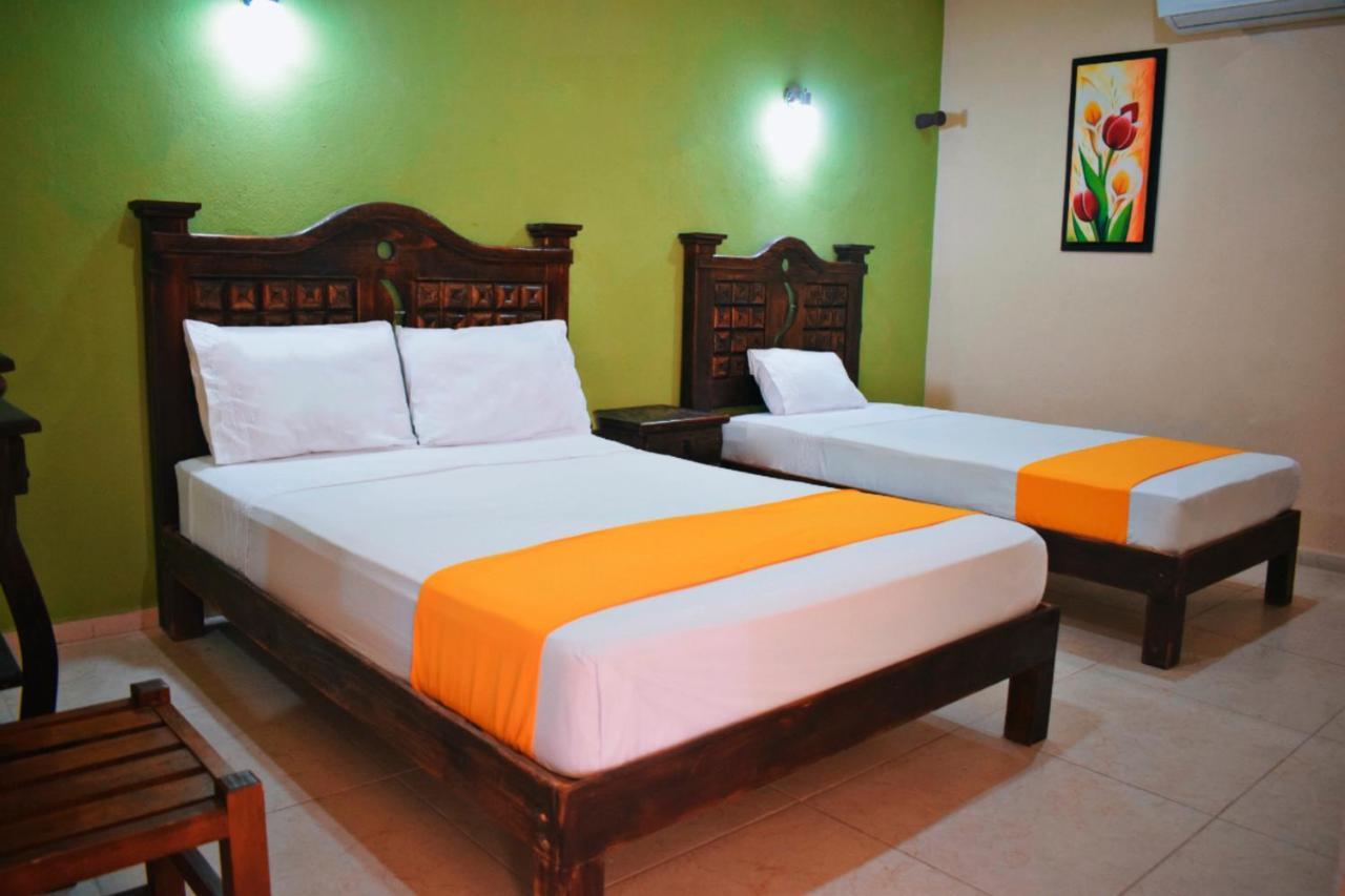 Hotel Casa Rico Валядолид Екстериор снимка